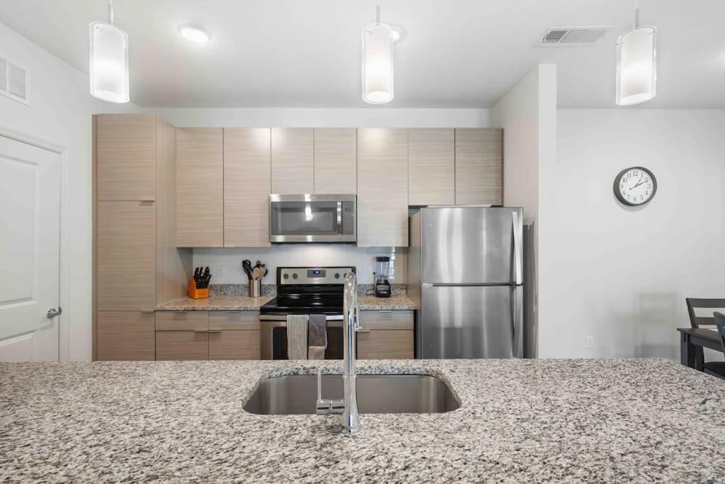 Lavish 2Br Apartment In Tampa Exterior foto